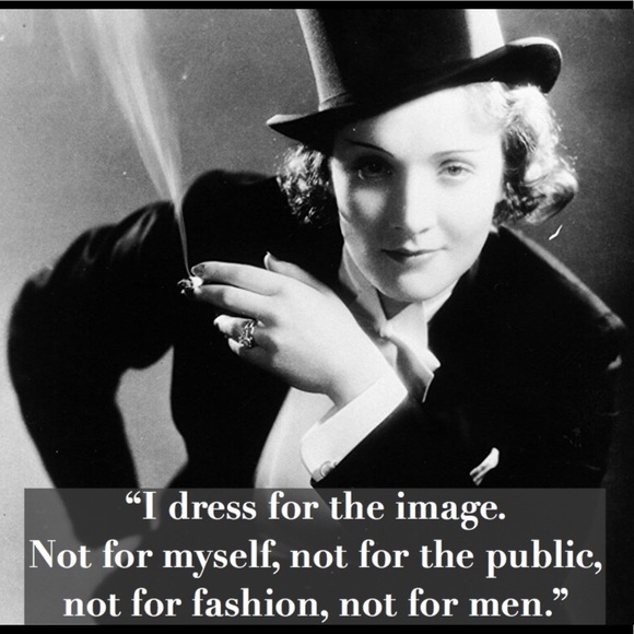 Meet your Posh Priestess, Alexandra ⚡️ - Picture 2 of 10